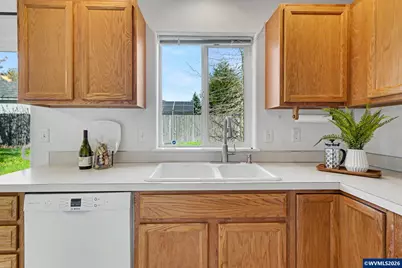 550 SE Hankel St, Dallas, OR 97338 - Photo 15