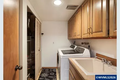 241 SW Ebb Av, Lincoln City, OR 97367 - Photo 41