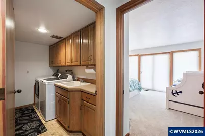 241 SW Ebb Av, Lincoln City, OR 97367 - Photo 33