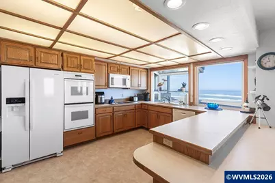 241 SW Ebb Av, Lincoln City, OR 97367 - Photo 19