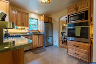 1370 SW 35th St, Corvallis, OR 97333 - Photo 11