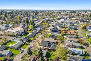 423 S 1st St, Silverton, OR 97381 - Photo 35