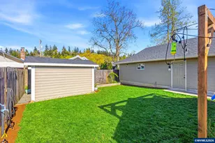 423 S 1st St, Silverton, OR 97381 - Photo 31