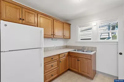 611 NW 11th St, Corvallis, OR 97330 - Photo 9
