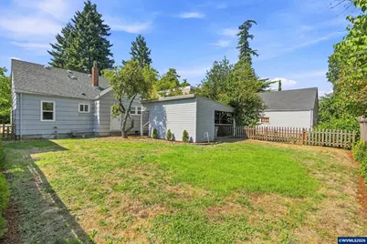 611 NW 11th St, Corvallis, OR 97330 - Photo 27