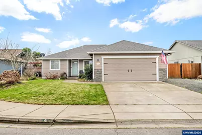 41 Sandalwood Lp, Creswell, OR 97426 - Photo 3