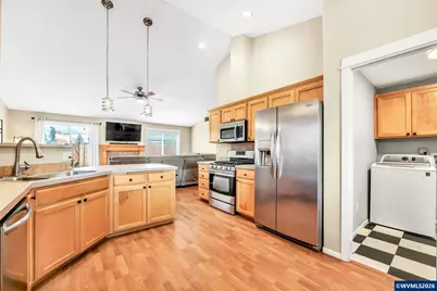 41 Sandalwood Lp, Creswell, OR 97426 - Photo 19