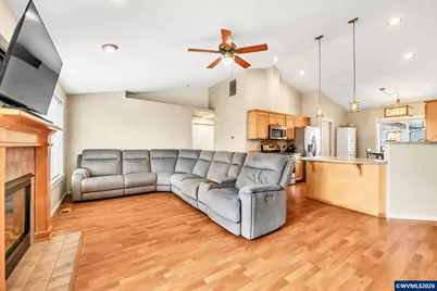 41 Sandalwood Lp, Creswell, OR 97426 - Photo 11