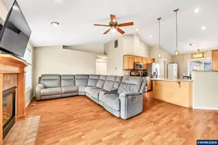 41 Sandalwood Lp, Creswell, OR 97426 - Photo 11