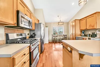 41 Sandalwood Lp, Creswell, OR 97426 - Photo 15