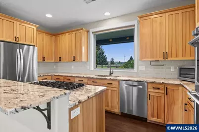 9864 Hoffman Rd, Monmouth, OR 97361 - Photo 11