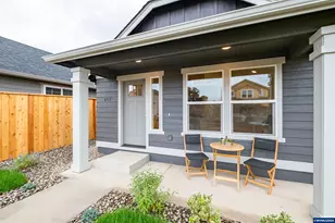 4718 SE Harrier St, Albany, OR 97322 - Photo 3