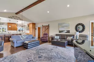 1092 Vineyard Vw Wy S, Salem, OR 97306 - Photo 27