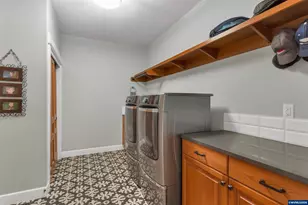 1092 Vineyard Vw Wy S, Salem, OR 97306 - Photo 45