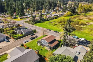 796 S R St St, Cottage Grove, OR 97424 - Photo 25