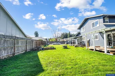 796 S R St, Cottage Grove, OR 97424 - Photo 23