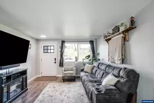 796 S R St St, Cottage Grove, OR 97424 - Photo 5