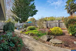 885 Fir Cone Dr NE, Keizer, OR 97303 - Photo 37