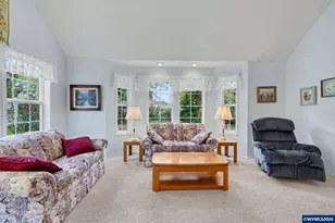 245 Edgewood Dr, Silverton, OR 97381 - Photo 9