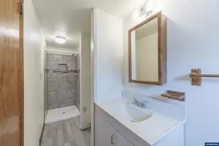 220 SW 29th St, Newport, OR 97365 - Photo 15