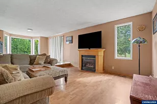 312 SW 9th St, Sublimity, OR 97385 - Photo 17