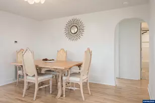 895 Burton St, Harrisburg, OR 97446 - Photo 11