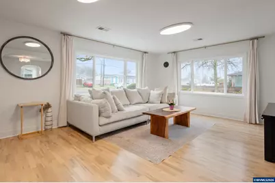 895 Burton St, Harrisburg, OR 97446 - Photo 7