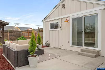 895 Burton St, Harrisburg, OR 97446 - Photo 31