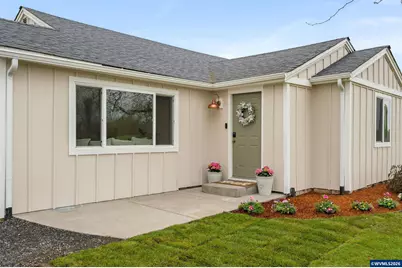 895 Burton St, Harrisburg, OR 97446 - Photo 1