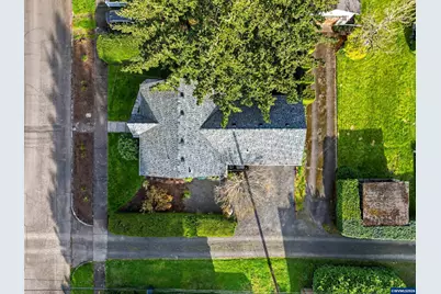 170 E Rose St, Lebanon, OR 97355 - Photo 3