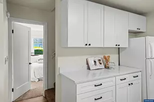 170 E Rose St, Lebanon, OR 97355 - Photo 17