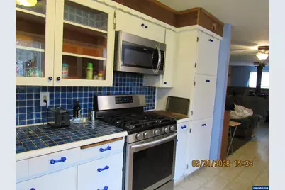 854 SW Swift Av, Mill City, OR 97360 - Photo 9