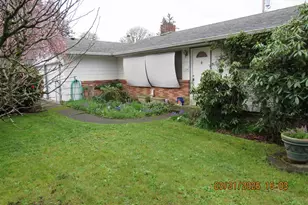 854 SW Swift Ave, Mill City, OR 97360 - Photo 3