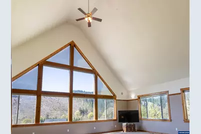 33678 Mary's River Estates Rd, Philomath, OR 97370 - Photo 25