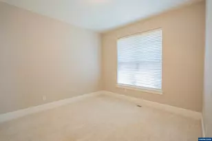 1055 Filbert St, Brownsville, OR 97327 - Photo 23