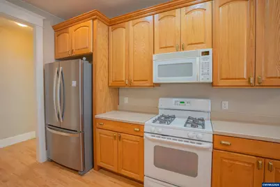1055 Filbert St, Brownsville, OR 97327 - Photo 7