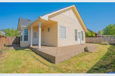 1055 Filbert St, Brownsville, OR 97327 - Photo 27