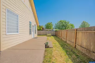 1055 Filbert St, Brownsville, OR 97327 - Photo 29