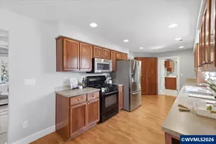 128 Weldwood Dr, Lebanon, OR 97355 - Photo 15