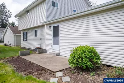 128 Weldwood Dr, Lebanon, OR 97355 - Photo 39