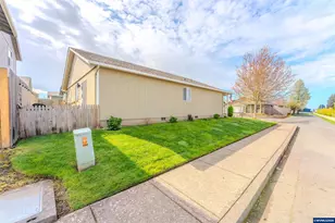 910 Kauai St SE, Salem, OR 97317 - Photo 31