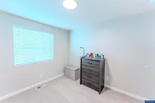 910 Kauai St SE, Salem, OR 97317 - Photo 23