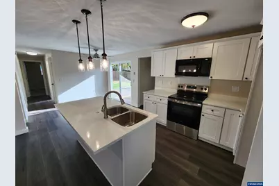 2419 Ermine St SE, Albany, OR 97322 - Photo 5