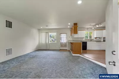 2733 Birch St, Lebanon, OR 97355 - Photo 7