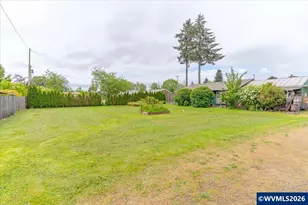 2733 Birch St, Lebanon, OR 97355 - Photo 37