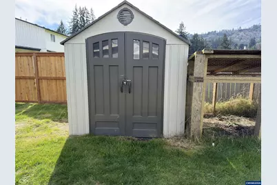 442 Cedar St, Lyons, OR 97358 - Photo 21