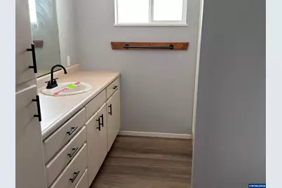 442 Cedar St, Lyons, OR 97358 - Photo 9