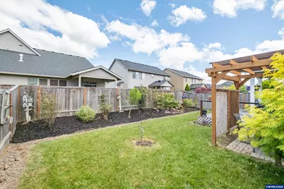 1531 SE Barberry Av, Dallas, OR 97338 - Photo 47