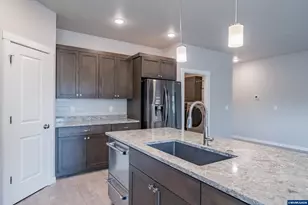 1531 SE Barberry Ave, Dallas, OR 97338 - Photo 13