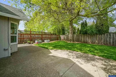 1545 SW Hilary St, McMinnville, OR 97128 - Photo 29